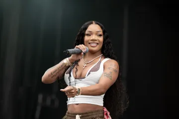 Yeah Glo! GloRilla Shows Off Her Singing Chops In New Clip & The Gworls Are Taking Notes (VIDEO)