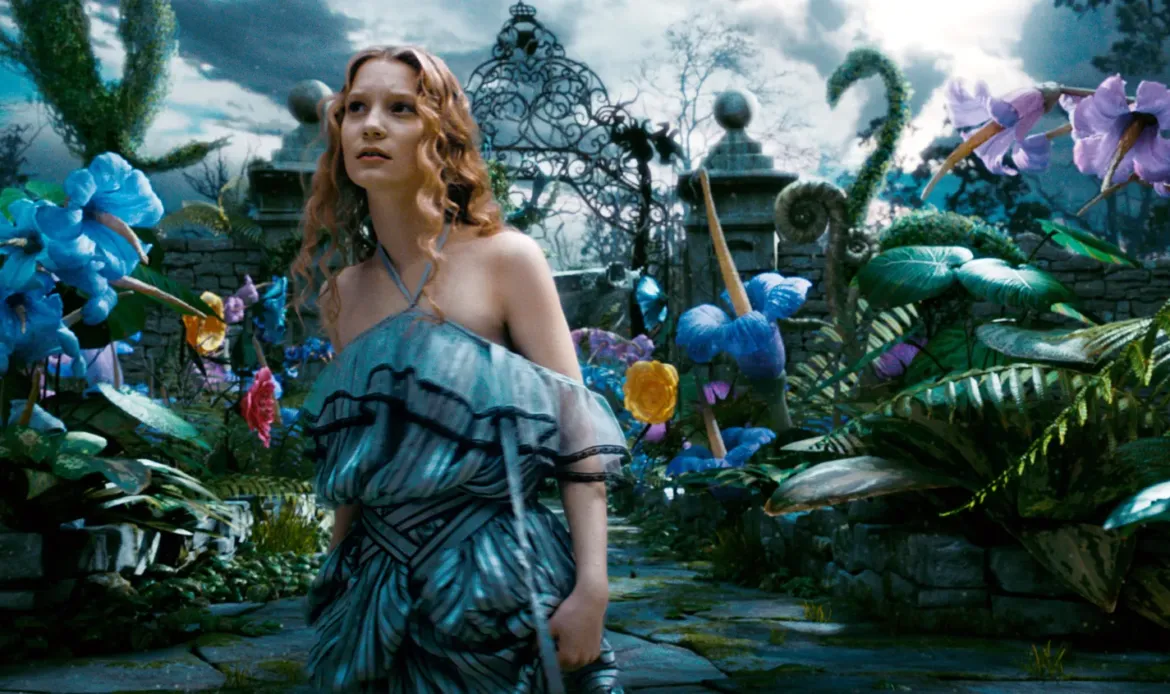 ALICE IN WONDERLAND, Mia Wasikowska as Alice, 2010. ©Walt Disney Pictures/courtesy Everett Collection