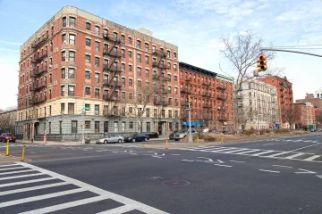 Angel Carrasco Reportedly Identified After 23-Year-Old Nathaly Ramirez Is Allegedly Pushed From Bronx Balcony While Holding Infant