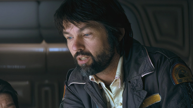 Dallas addresses his team in Alien