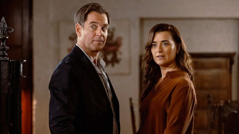 Tony and Ziva wearing jackets in NCIS: Tony & Ziva